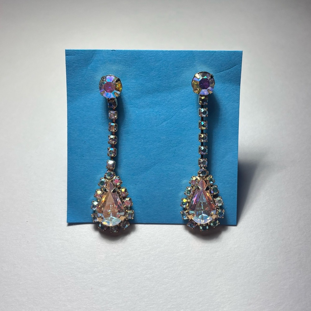 Teardrop Shape Dangle Diamond Earrings